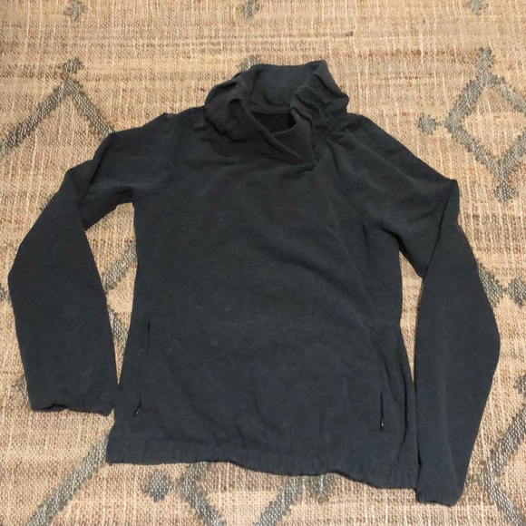 GUC grey Lululemon sweatshirt - Picture 1 of 13
